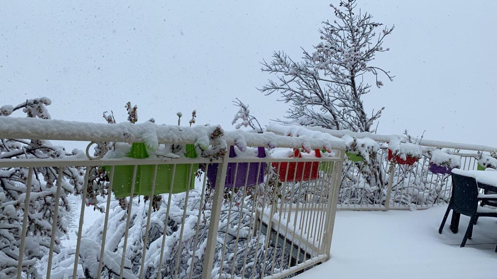 Jasmin Suites Madždal Šams Pokoj fotografie
